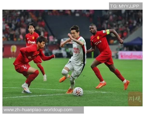 新浪中超足球盛宴开启球迷热情高涨期待精彩对决 新浪中超足球盛宴开启球迷热情高涨期待精彩对决